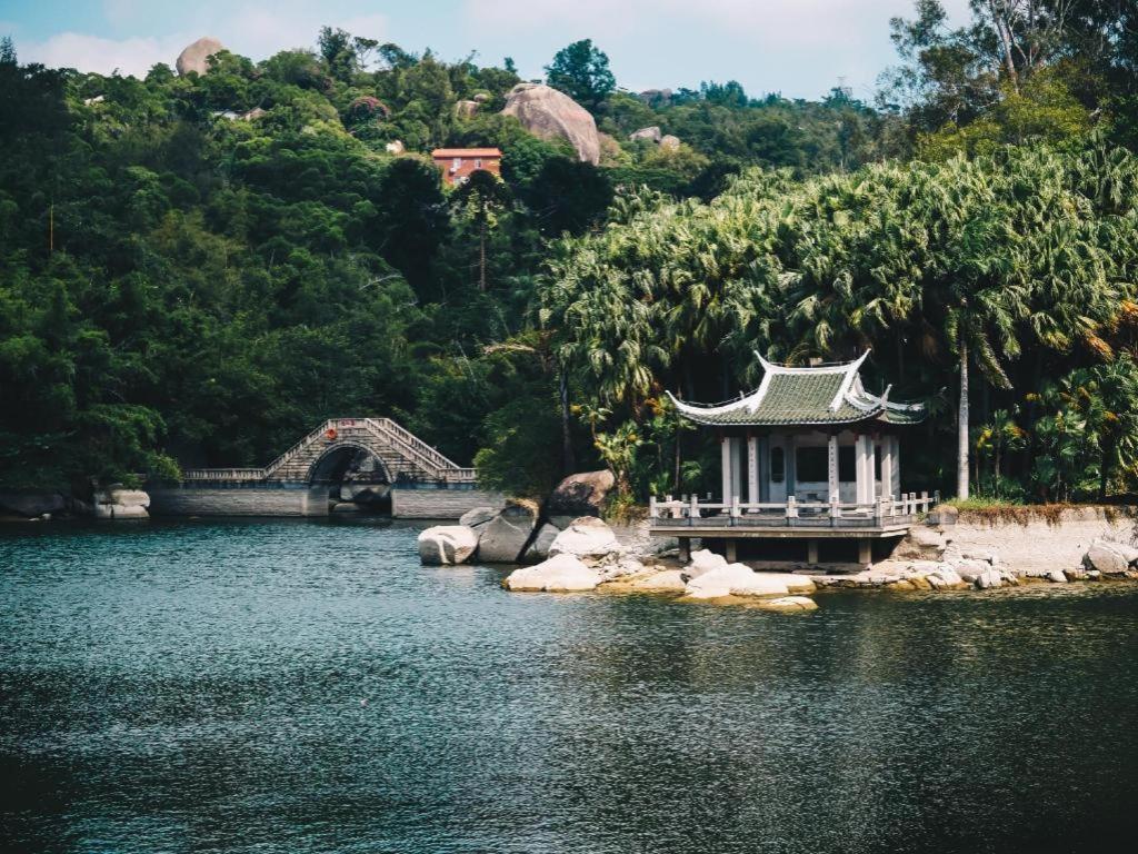 Rezen Hotel Huaxia Xiamen Bagian luar foto