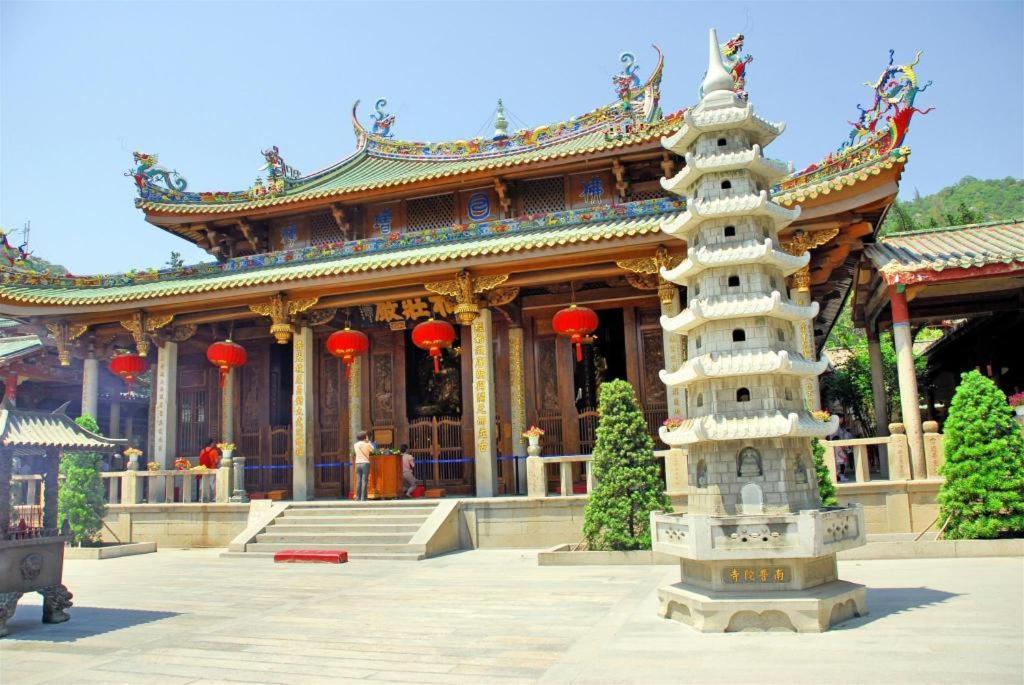 Rezen Hotel Huaxia Xiamen Bagian luar foto