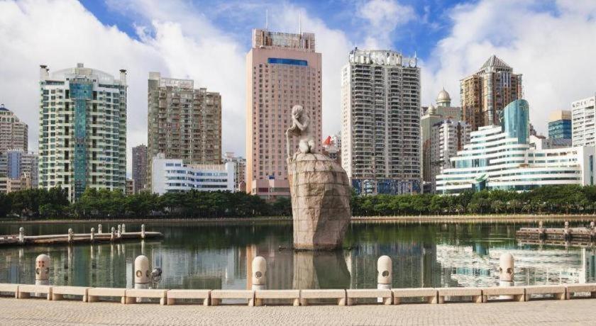 Rezen Hotel Huaxia Xiamen Bagian luar foto